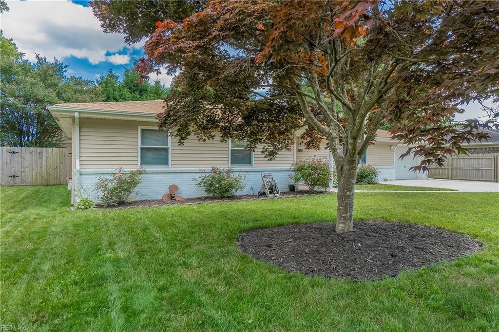 228 S Newtown RD