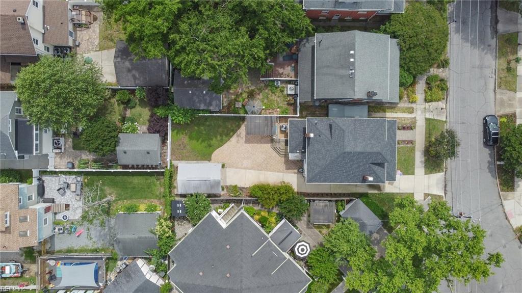 640 Delaware AVE
