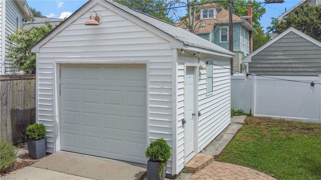 640 Delaware AVE
