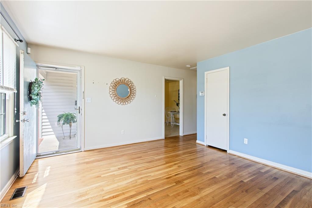 503 Reba DR