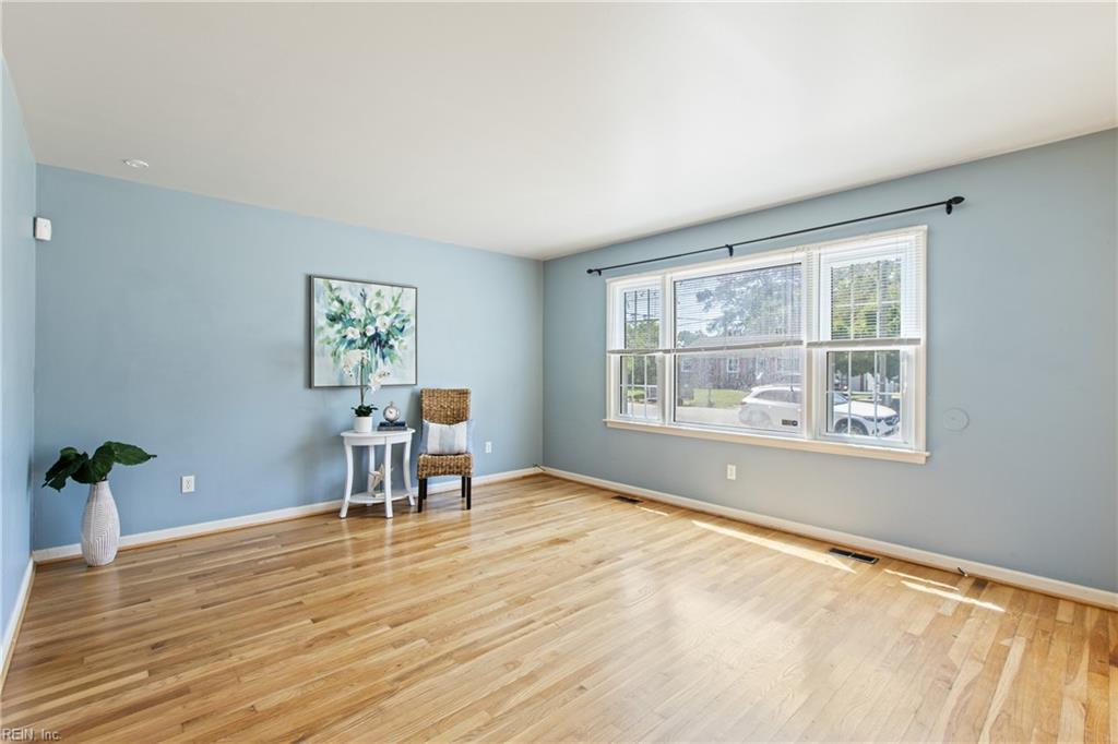 503 Reba DR