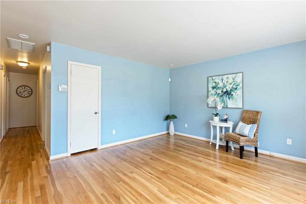 503 Reba DR