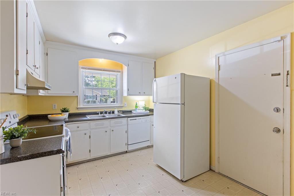 503 Reba DR