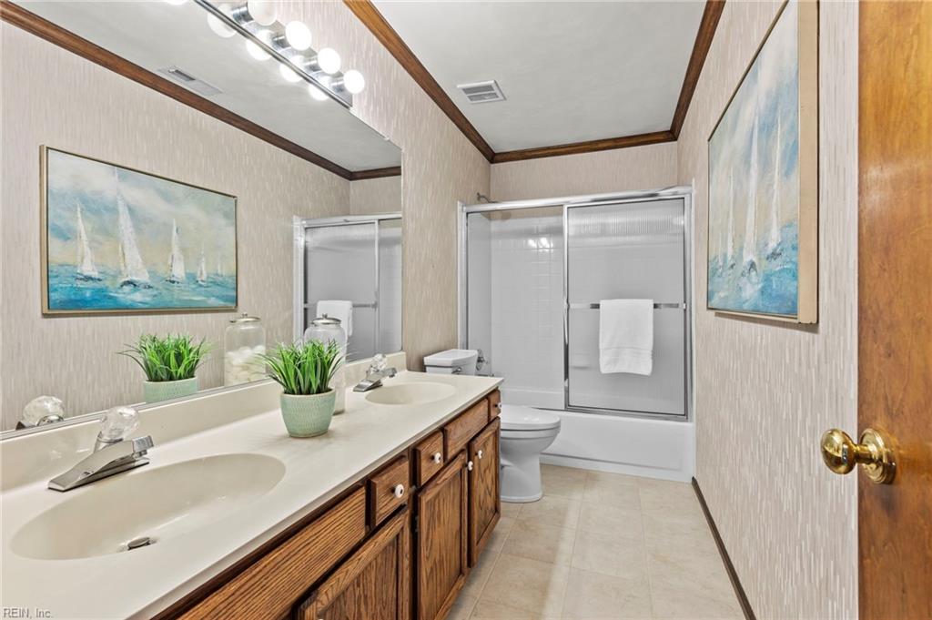 1061 Rolling Point CT