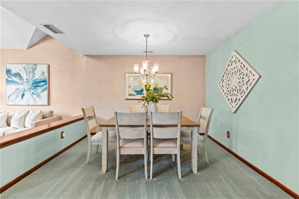 1061 Rolling Point CT