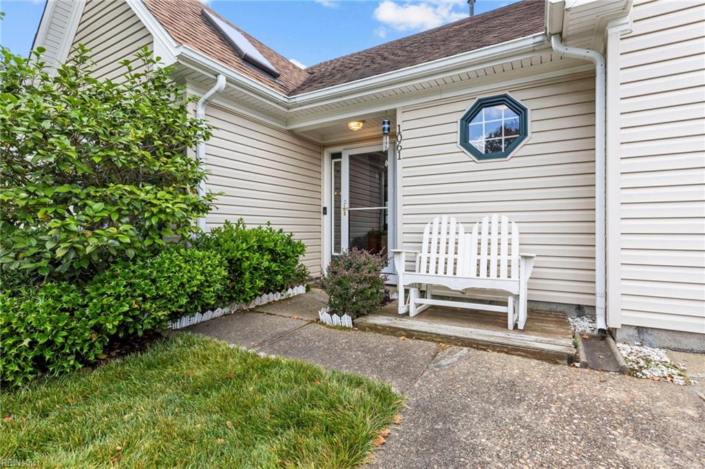 1061 Rolling Point CT