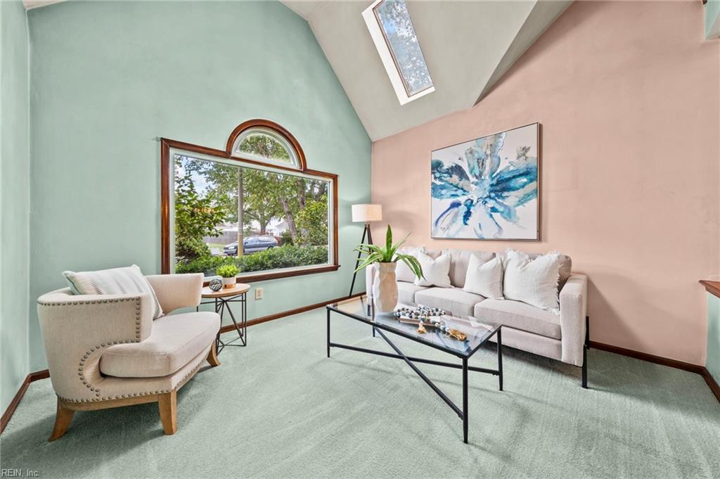 1061 Rolling Point CT