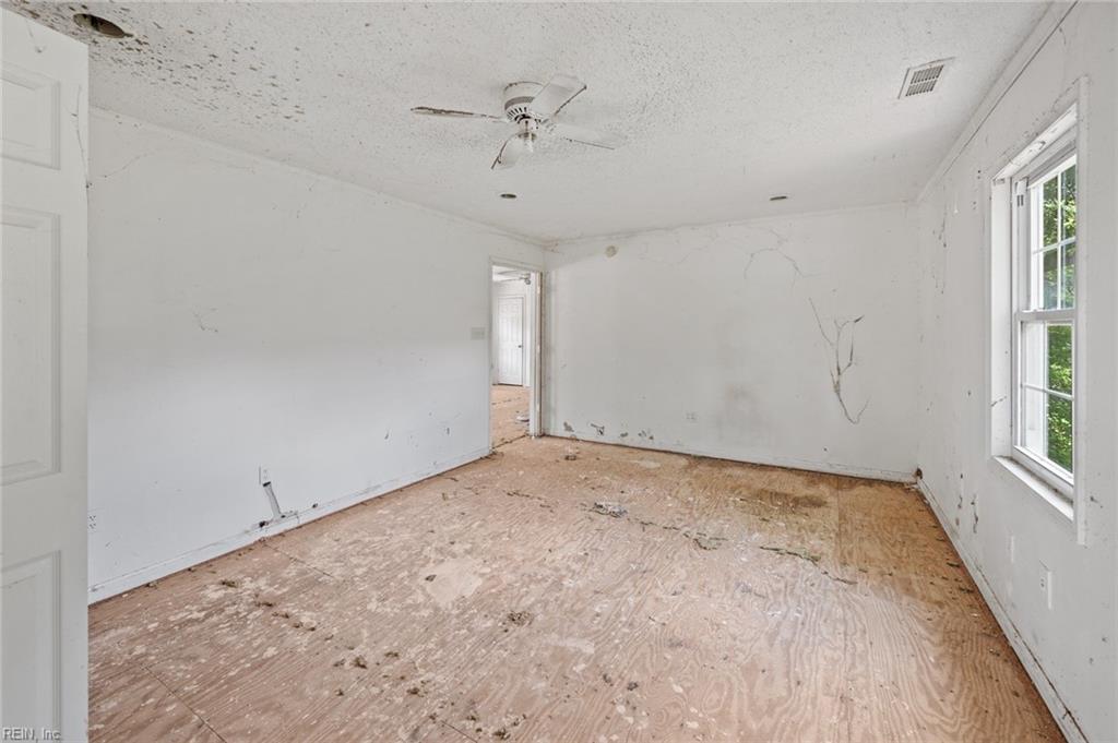 812 West RD