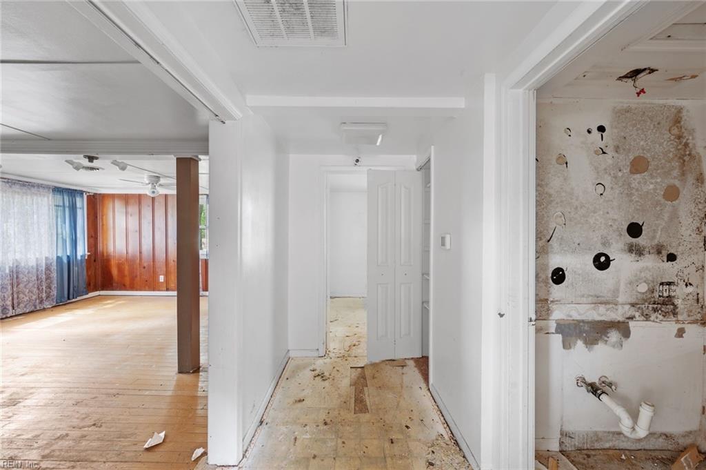 812 West RD