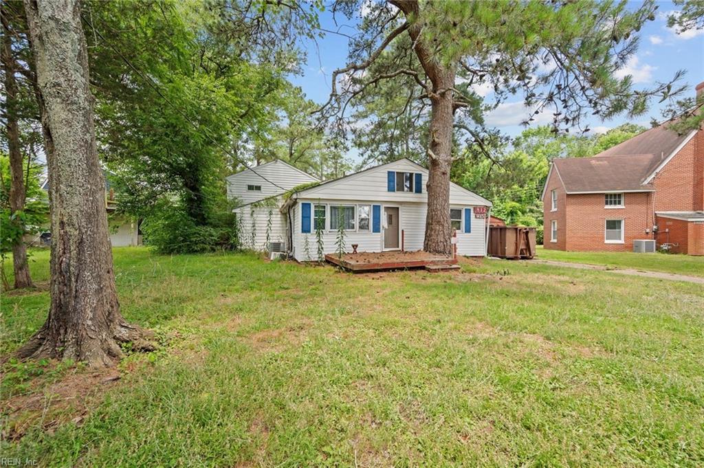 812 West RD