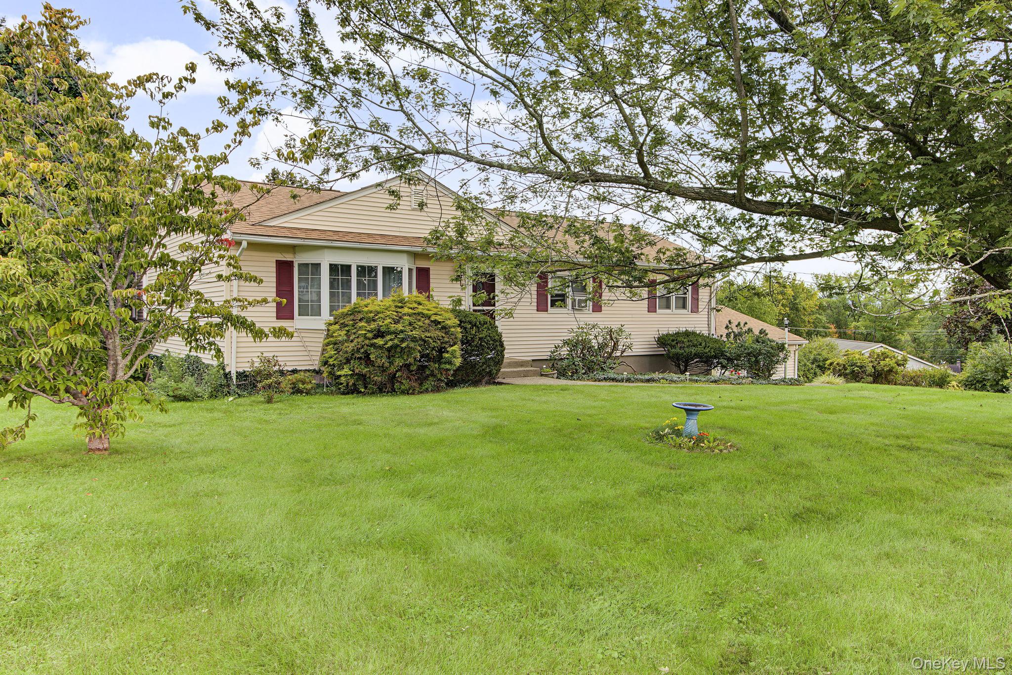 4 Davies Drive