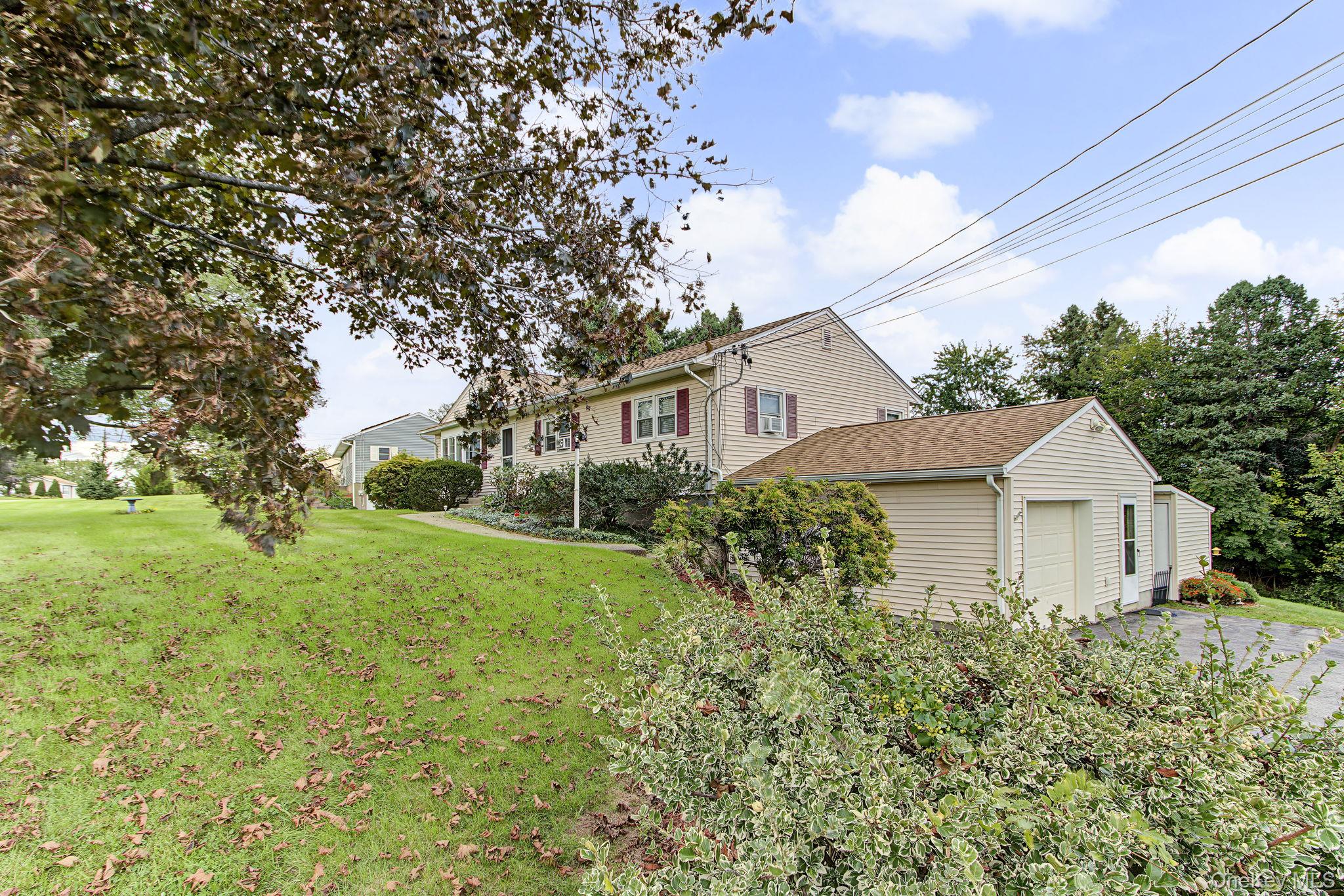 4 Davies Drive