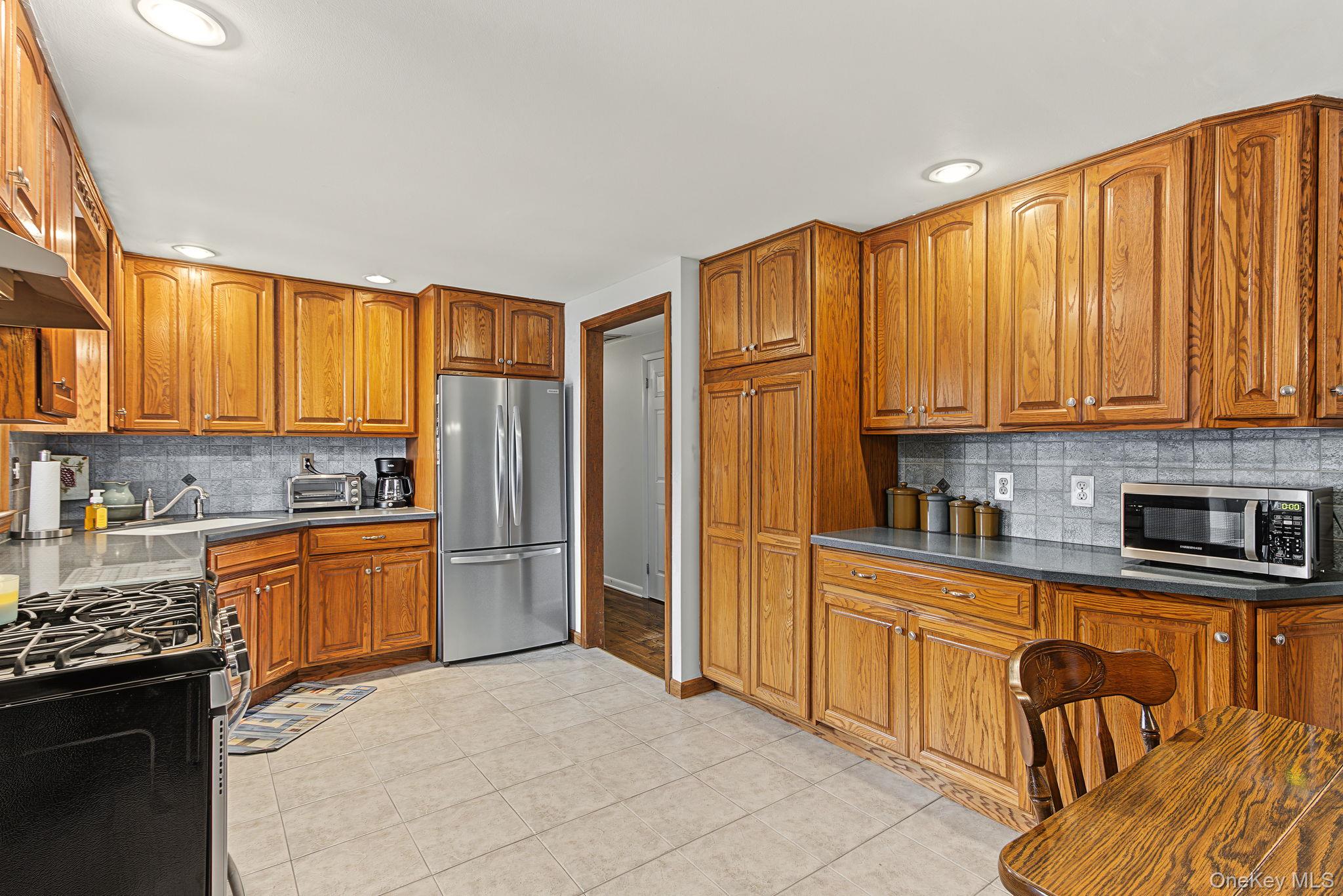 4 Davies Drive