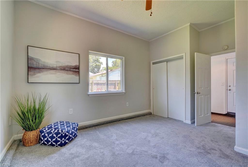 329 Garrison PL