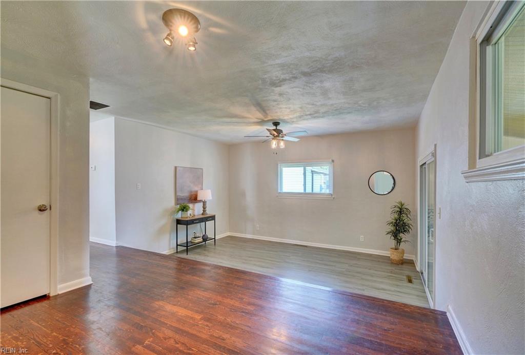 329 Garrison PL