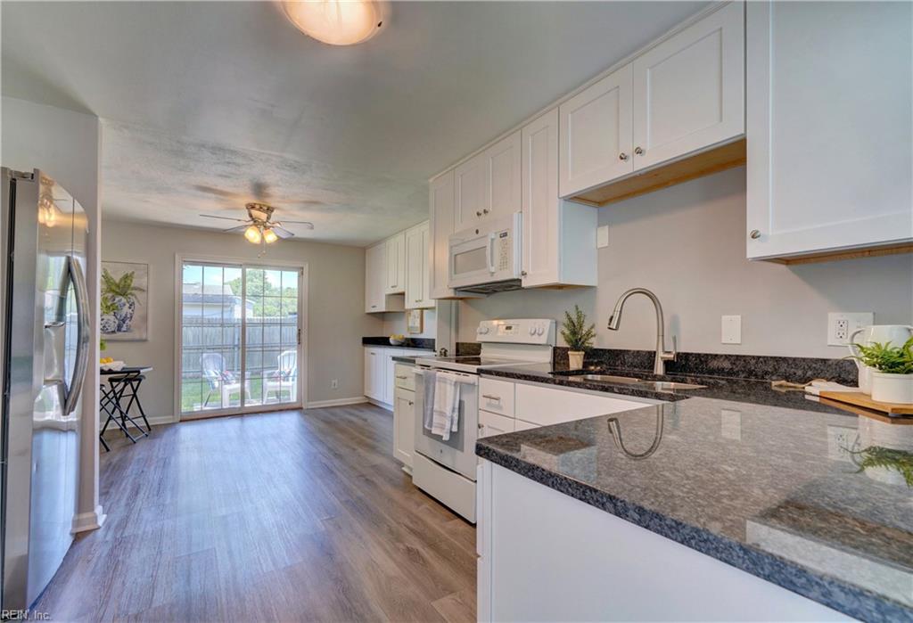 329 Garrison PL