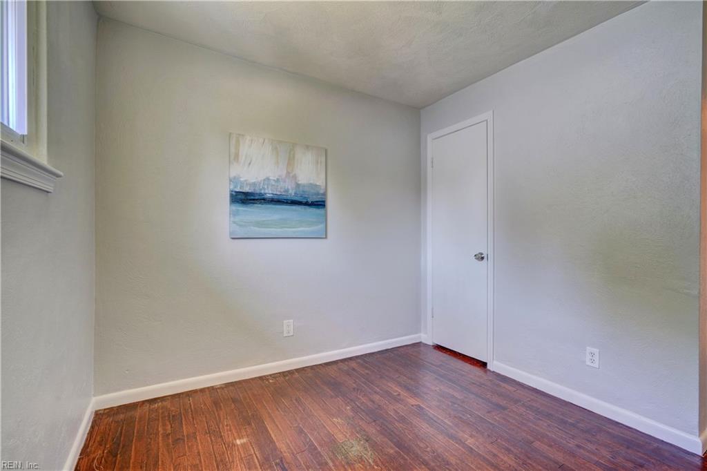 329 Garrison PL