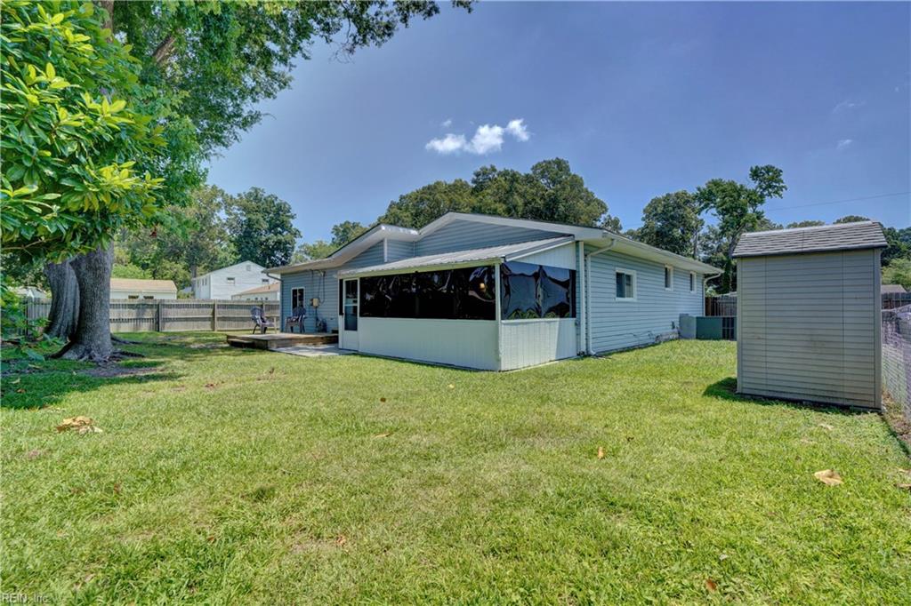 329 Garrison PL