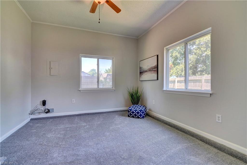 329 Garrison PL
