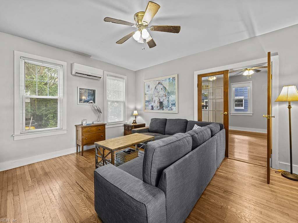 131 Jamestown AVE