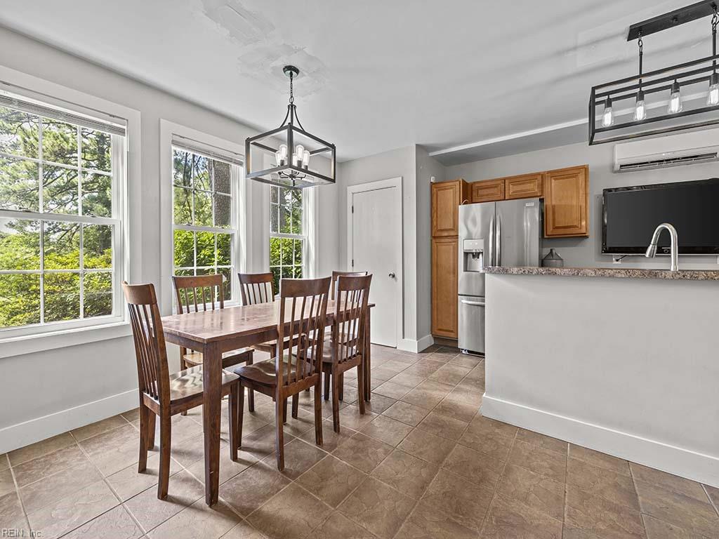 131 Jamestown AVE