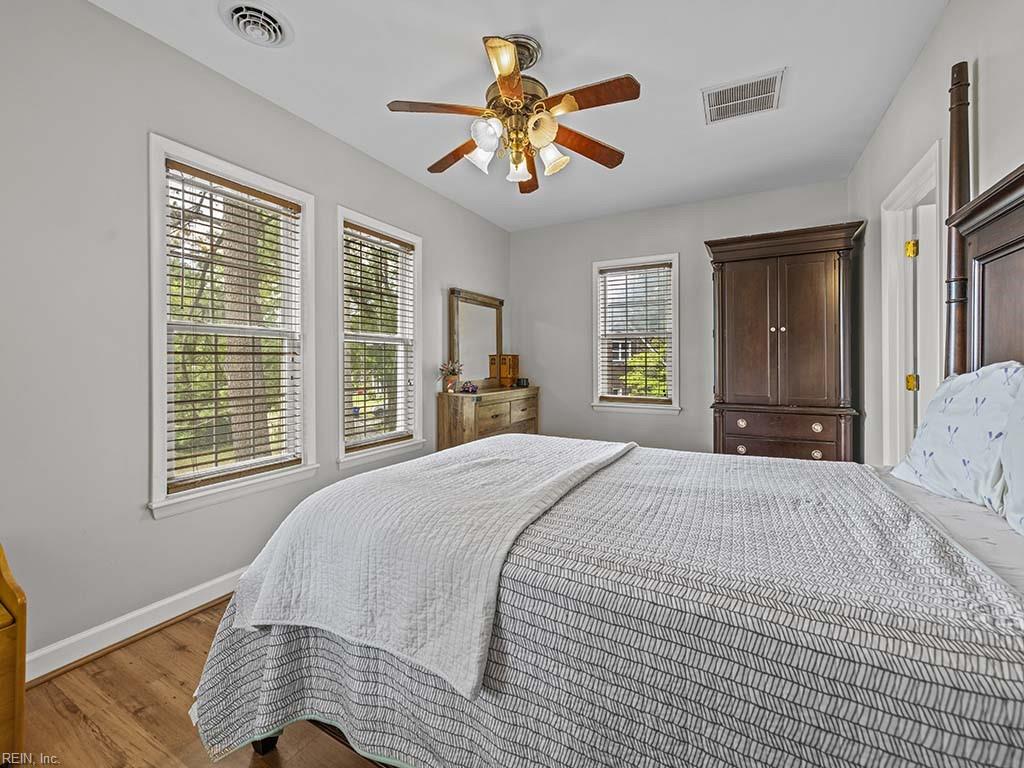 131 Jamestown AVE