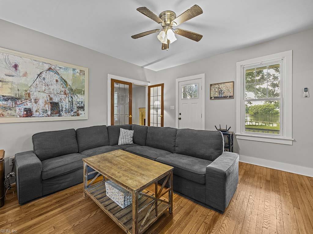 131 Jamestown AVE