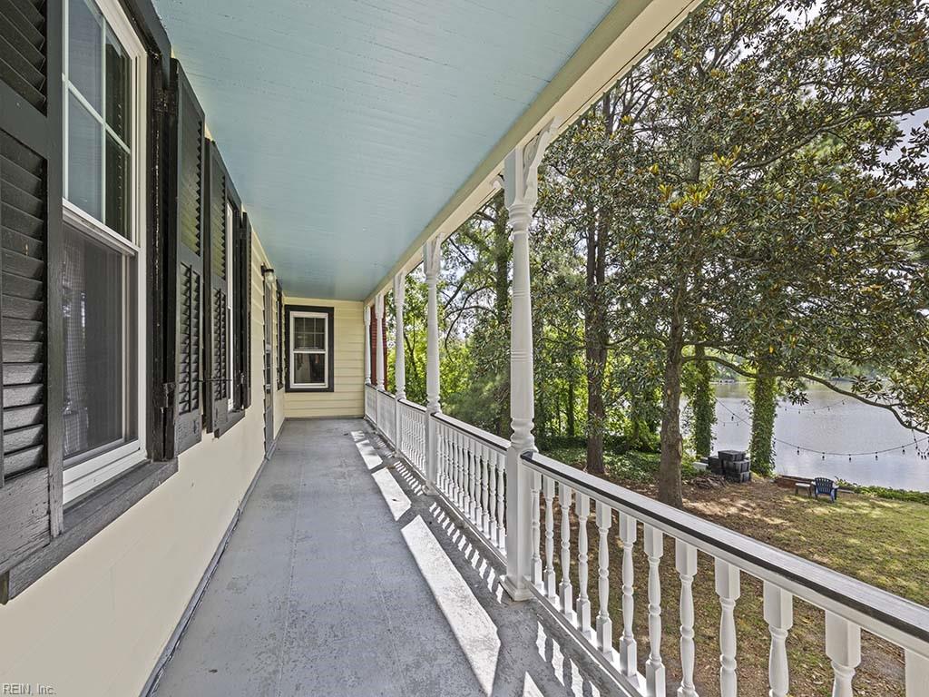 131 Jamestown AVE