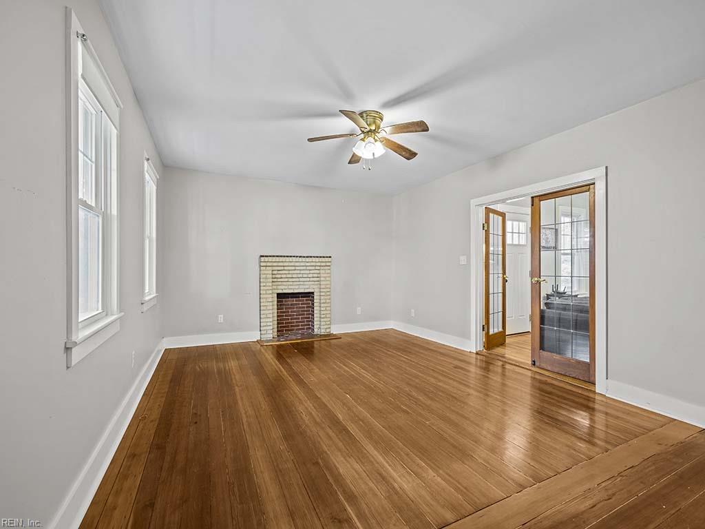 131 Jamestown AVE
