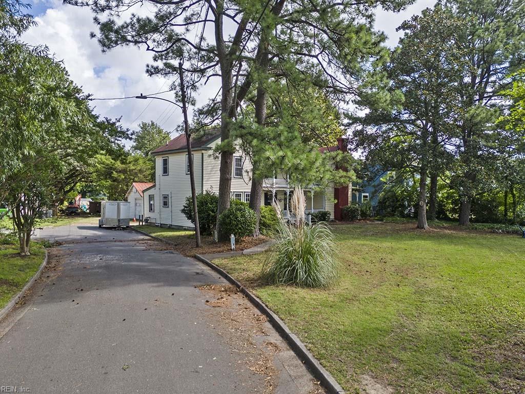 131 Jamestown AVE