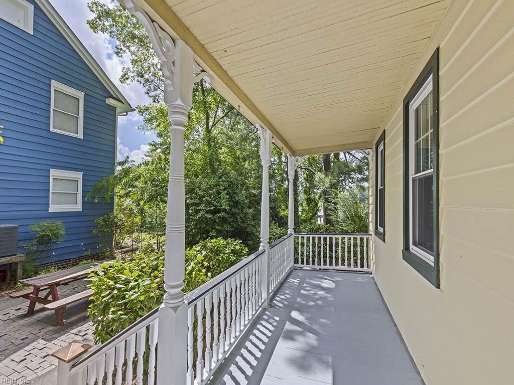 131 Jamestown AVE