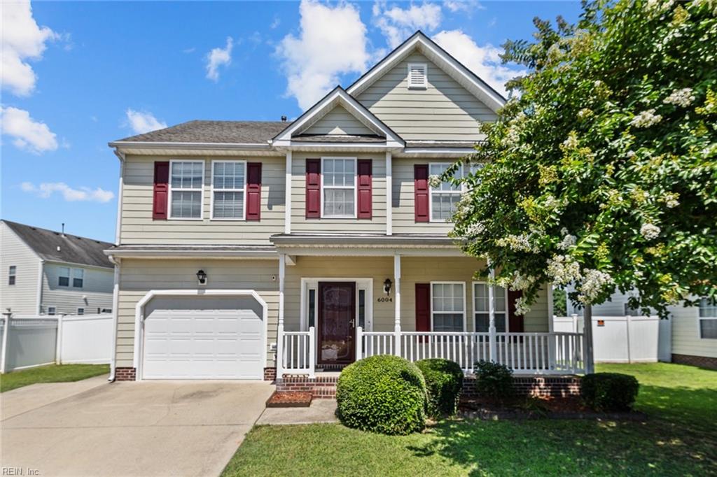 6004 Torrey Pines LN