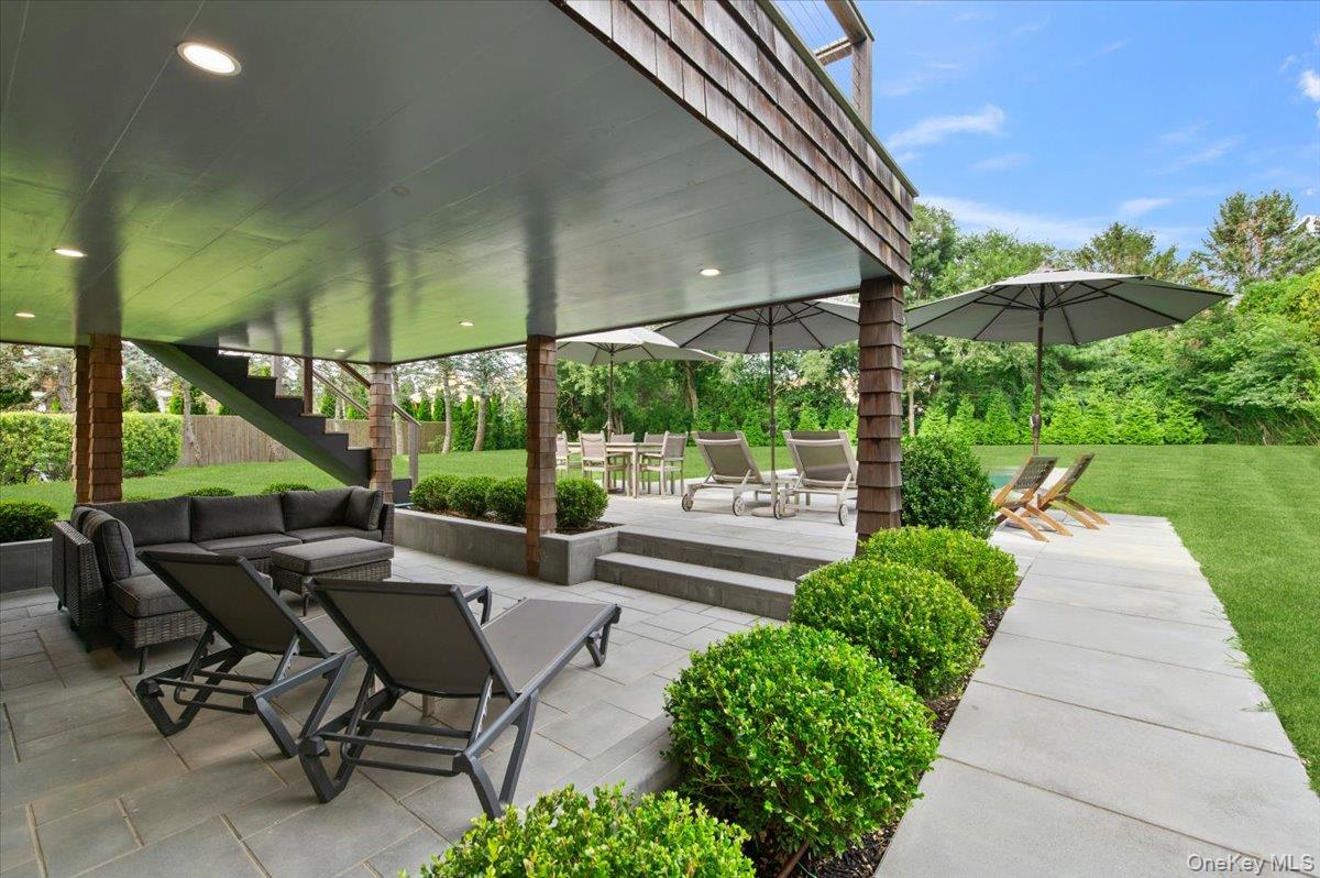 40 Knollwood Drive