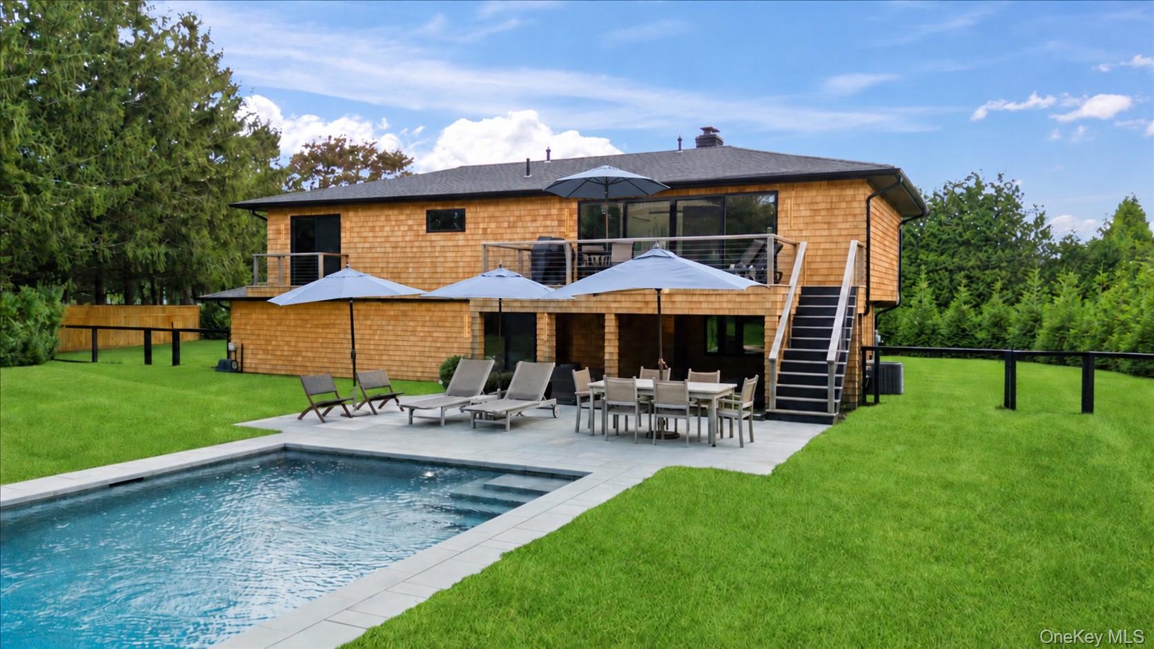 40 Knollwood Drive