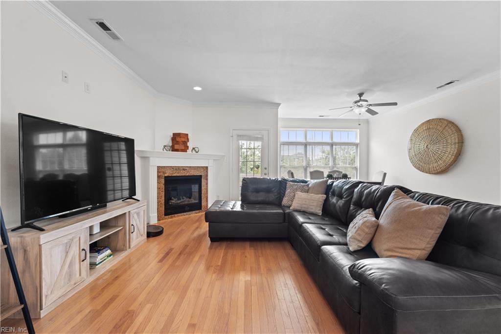4757 Beach Bay CT