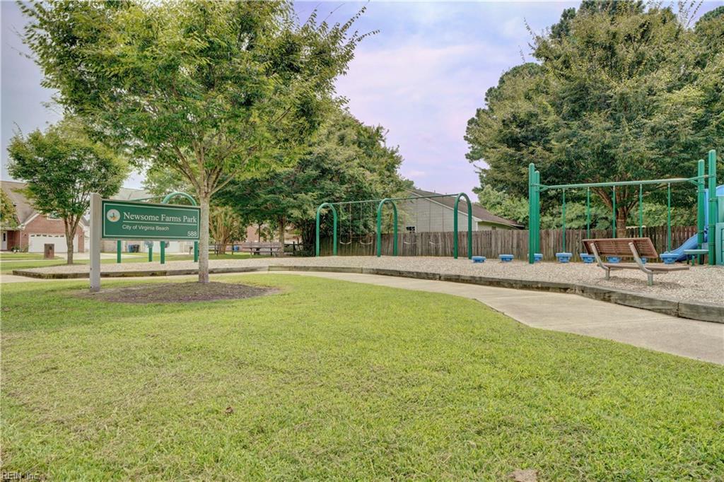 585 Prospect LN