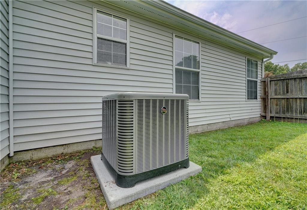 585 Prospect LN