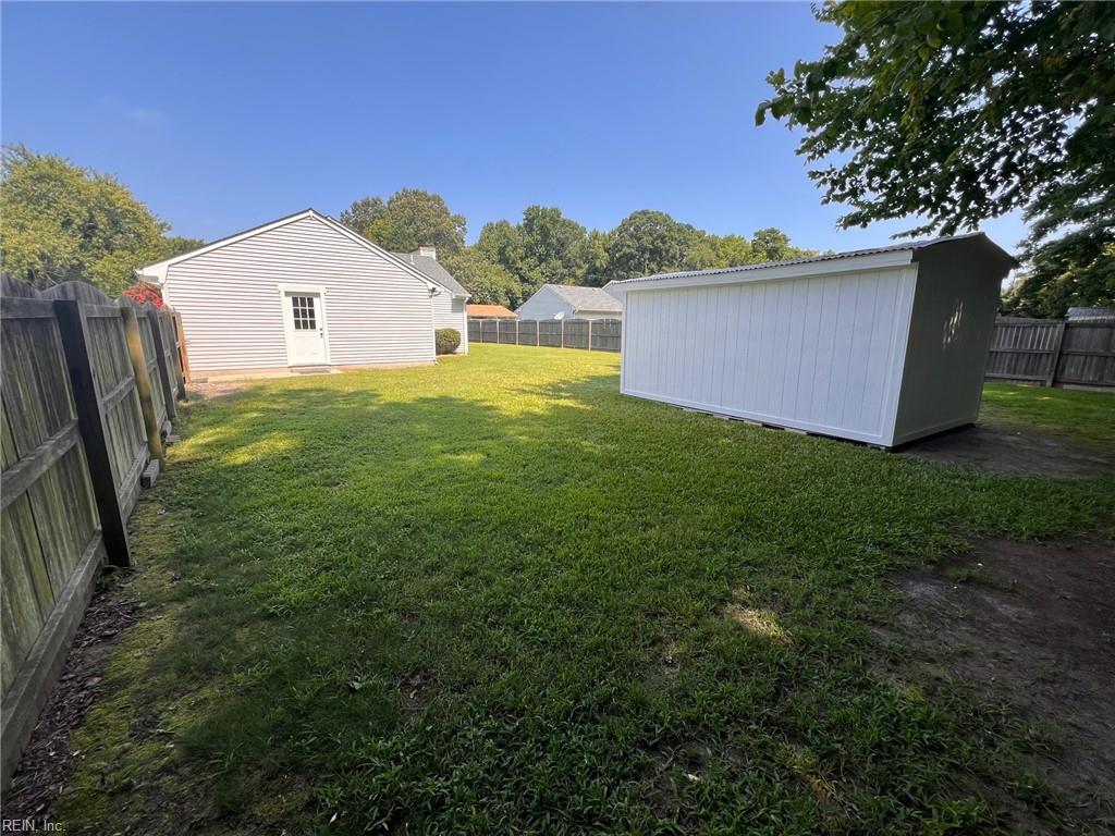 585 Prospect LN