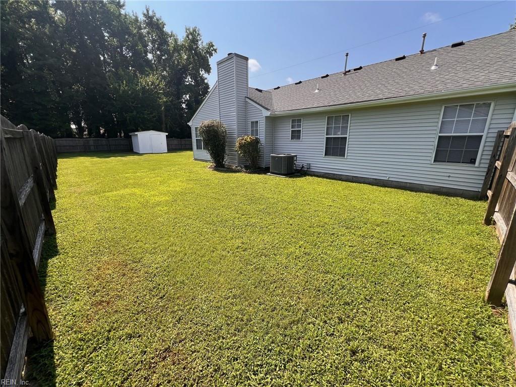 585 Prospect LN