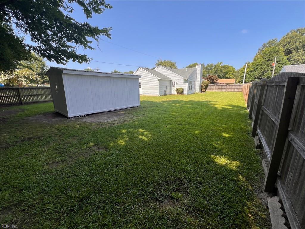 585 Prospect LN