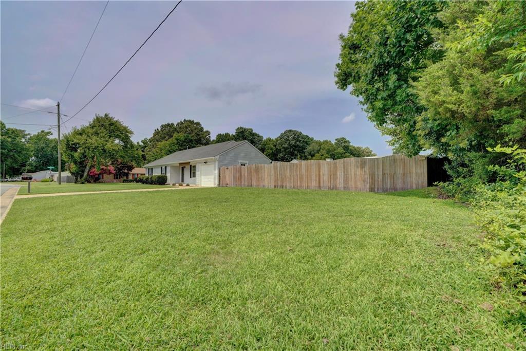 585 Prospect LN