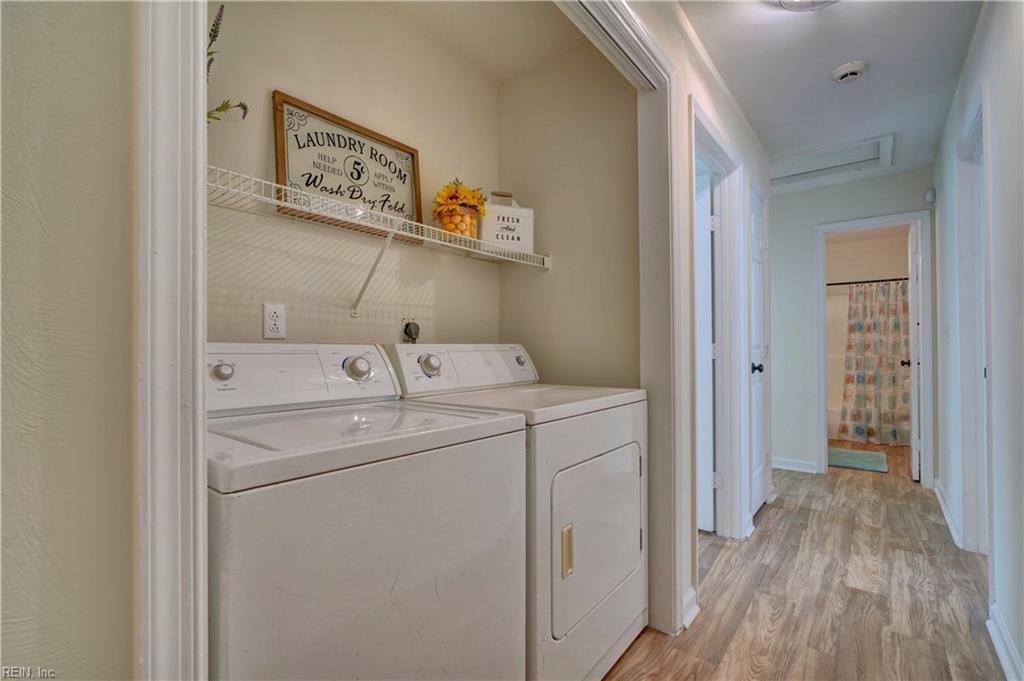 585 Prospect LN