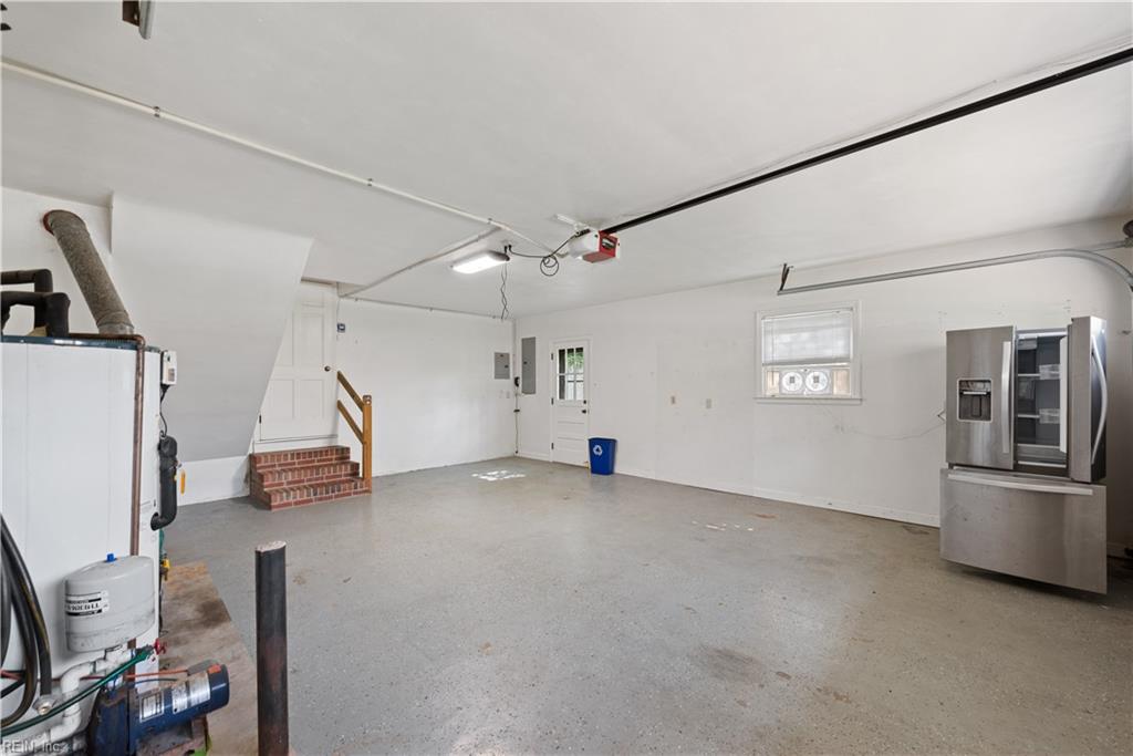 1032 Pickwick RD
