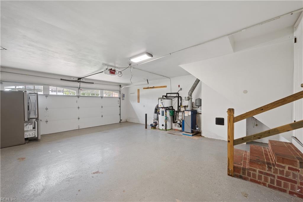 1032 Pickwick RD