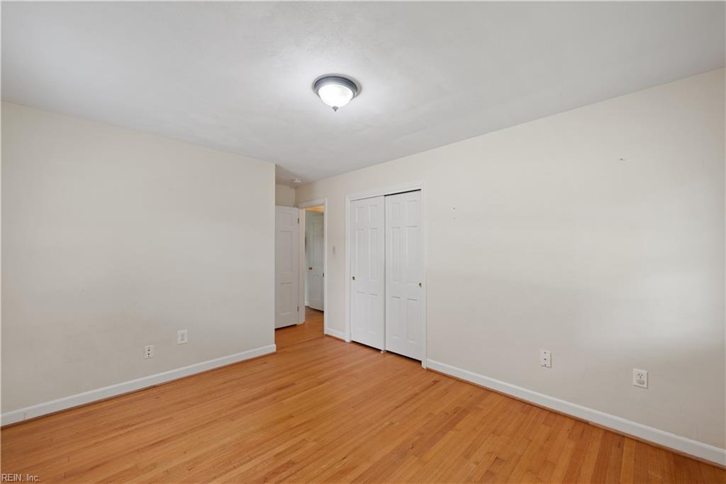 1032 Pickwick RD