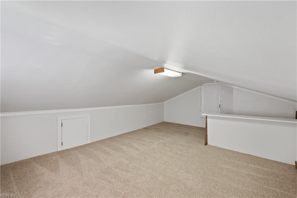1032 Pickwick RD