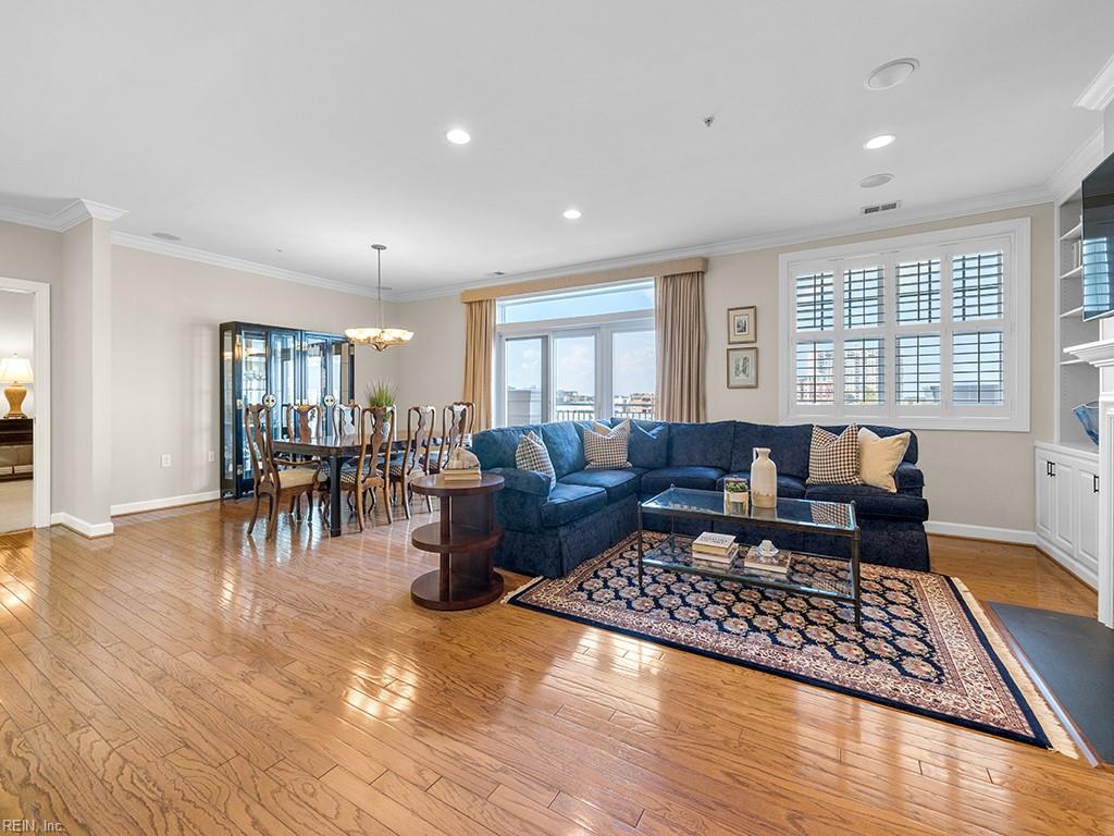 305 Brooke AVE 407