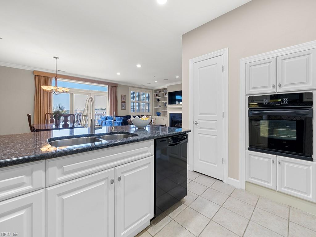 305 Brooke AVE 407