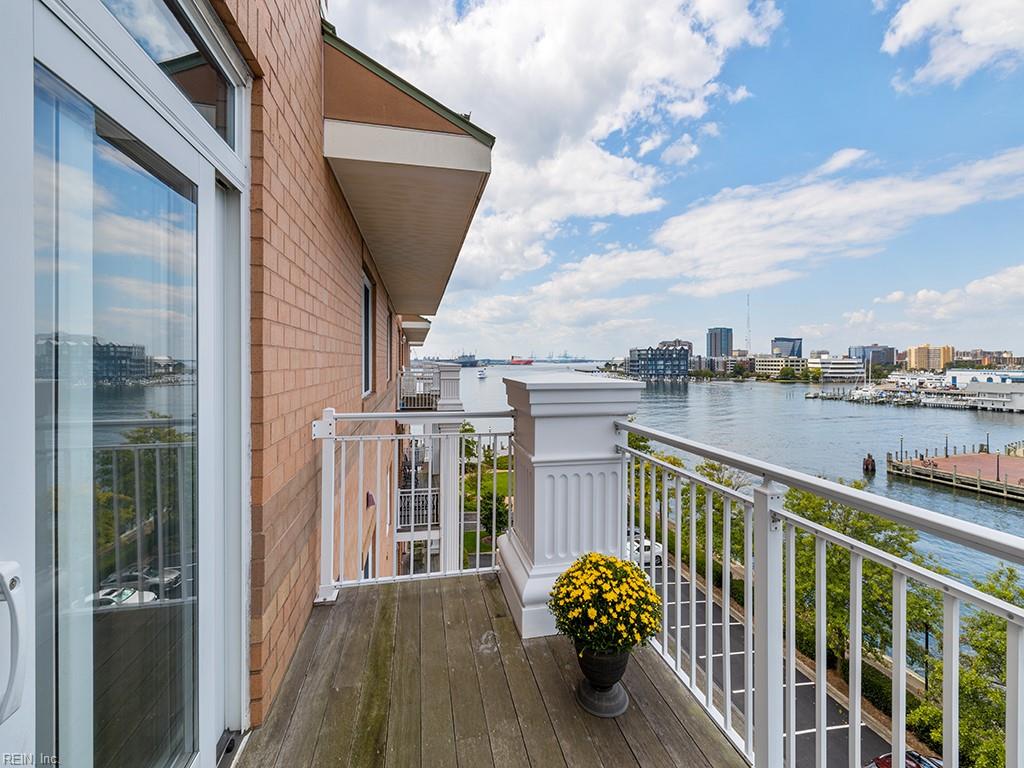 305 Brooke AVE 407