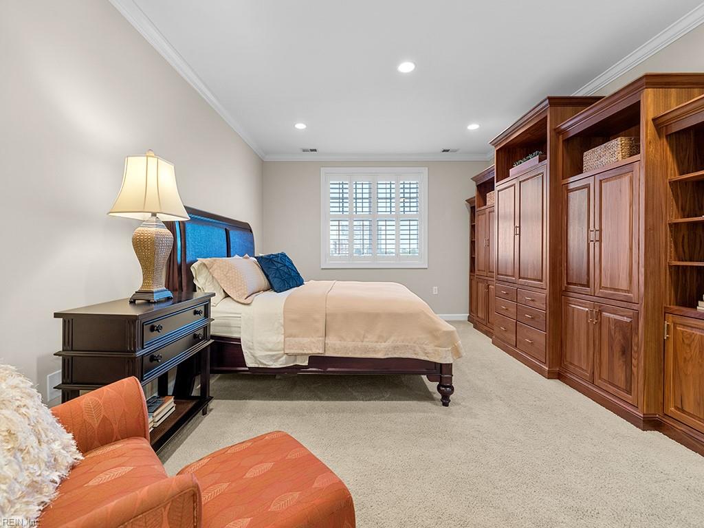 305 Brooke AVE 407